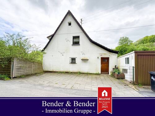 www.bender-immobilien.de - Freistehendes Einfamilienhaus in idyllischer Alleinlage von Morsbach!