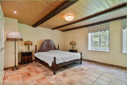 Zimmer IV - 
