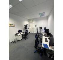 4 möblierte Büroräume in Nieder-Eschbach - einzelnzusammen, Küche, 2 WCs, Stellplätze. - Frankfurt am Main