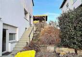 Zugang zum Hauseingang - 6 Zimmer Doppelhaushälfte zum Kaufen in Korntal-Münchingen