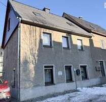 Doppelhaushälfte in Wiesa bei Annaberg-Buchholz: Einfamilienhaus mit Garage in ruhiger Lage