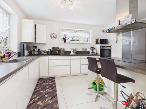 Kochen mit Blick ins Grüne - 5 Zimmer Einfamilienhaus zum Kaufen in Stadecken-Elsheim