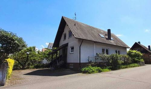 Aussenansicht - 5 Zimmer Einfamilienhaus in Offenburg