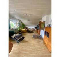 Modernisierte 3 Zimmer DG-Wohnung in solidem 3-Fam.Haus - Teningen