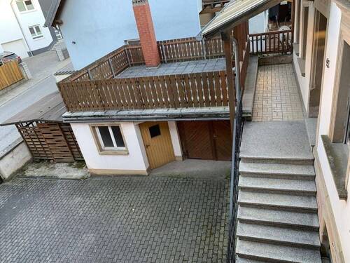 Außenbereich - 8 Zimmer Doppelhaushälfte zum Kaufen in Jettenbach