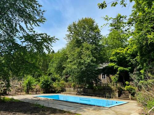 Gästehaus mit Pool - 