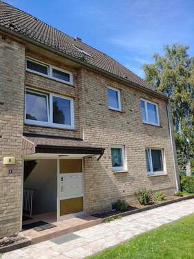 Hausansicht 2 - 3 Zimmer Etagenwohnung zum Kaufen in Sereetz