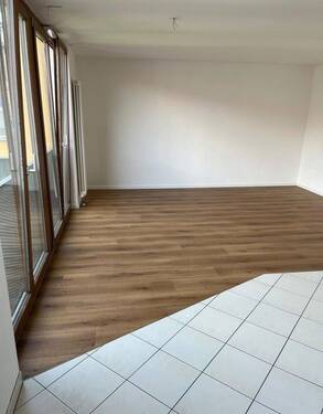 Wohnbereich - 1-Zimmer-Appartement in Tübingens Französischem Viertel von privat zu verkaufen