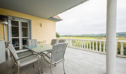 Terrasse mit herrlichem Weitblick (1).jpg - 