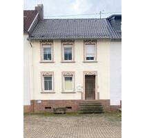 *RESERVIERT*Haus mit Entwicklungspotenzial in Losheim am See zu verkaufen!