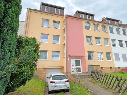 Ansicht - Attraktive, moderne Dachgeschosswohnung mit 4 Zimmern, teilüberdachter Terrasse und 2 Garagen