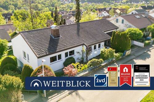 Titelbild - WEITBLICK: Einfamilienhaus mit Einliegerbereich in Toplage!