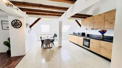 Offene Küche - 3 Zimmer Etagenwohnung in Pforzheim