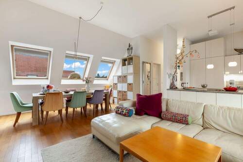 Wohnraum - 3 Zimmer Etagenwohnung in Berlin