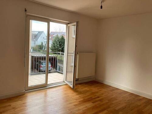 iBalkonzimmer Bild 1 - 3 Zimmer Etagenwohnung zur Miete in Stuttgart