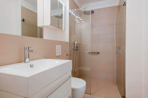 Badezimmer 1 - 