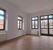 4-Zimmer-Wohnung im 1.OG mit Balkon und Burgblick! Esszimmer, Gäste-WC. Stellplatz wenn gewünscht. - Bautzen