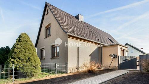 Außenansicht 1 - Solide gebaut, modernisiert & vielseitig nutzbar: EFH mit Garage, Nebengebäude und großem Grundstück