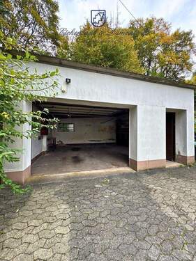 Garage - 7 Zimmer Doppelhaushälfte in Saarbrücken / Fechingen