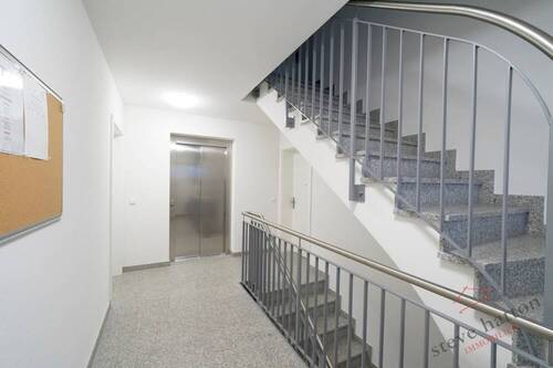 12600-2 Treppenhaus - 