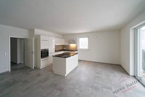 12600-2 Wohn-Ess-Zimmer - 