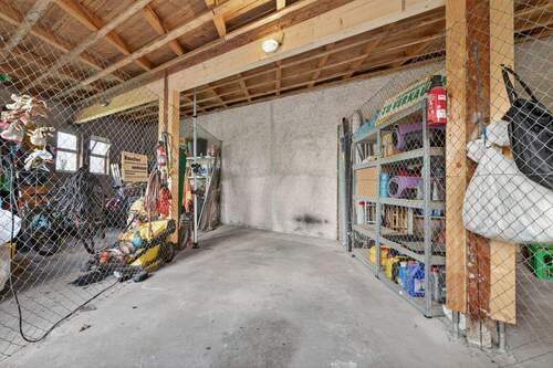 Garage - 