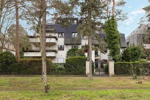 Straßenansicht - 5 Zimmer Etagenwohnung zum Kaufen in Berlin