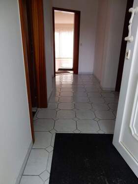 EG-Flur - 5 Zimmer Reihenmittelhaus in Hamburg