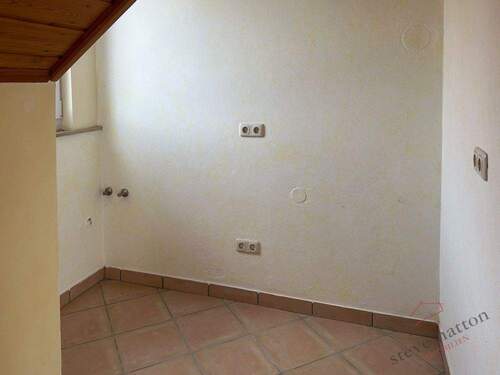 DG Wohnung Küchenanschlüsse - 