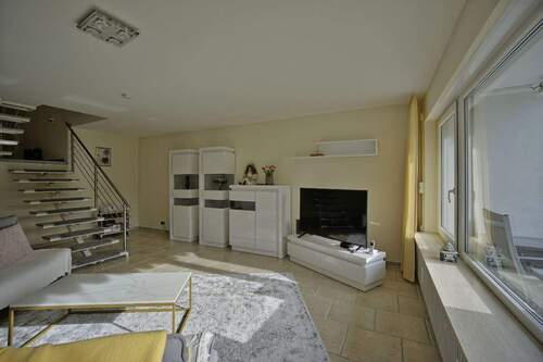 der Wohnraum - 2 Zimmer Etagenwohnung in München