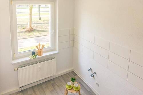 Küche Vergleichswohnung - Familien aufgepasst - neu sanierte Balkonwohnung und die Kita in der Umgebung