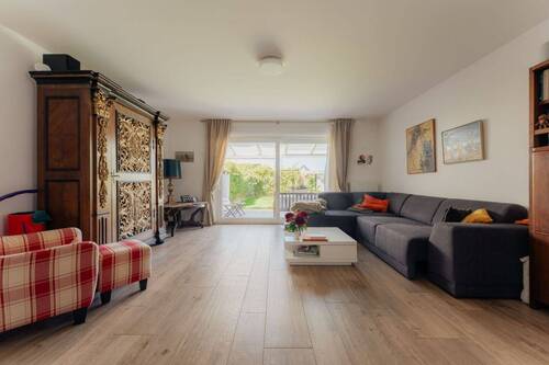Wohnzimmer - 5 Zimmer Reihenendhaus zum Kaufen in Langenfeld (Rheinland)