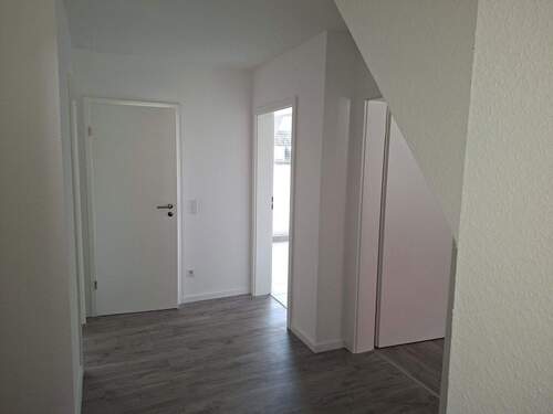 Flur - 4 Zimmer Etagenwohnung zur Miete in Nürnberg