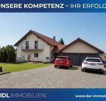 Gepflegtes 1 Fam. Haus m. Baugrundstück u. Halle - Hengersberg Schwanenkirchen