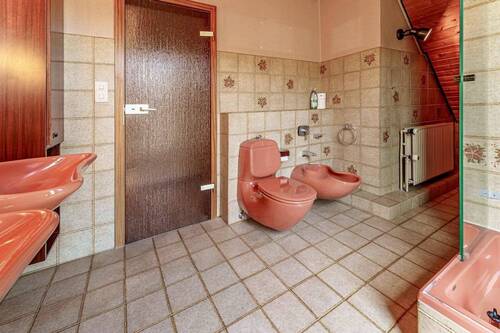 Dusch- und Wannenbad - 