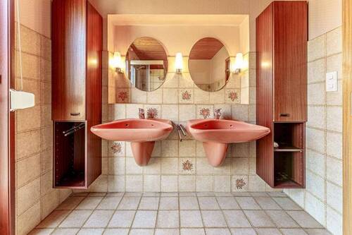 Dusch- und Wannenbad - 