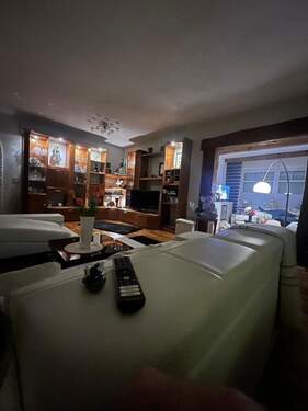 Wohnzimmer am Abend - 