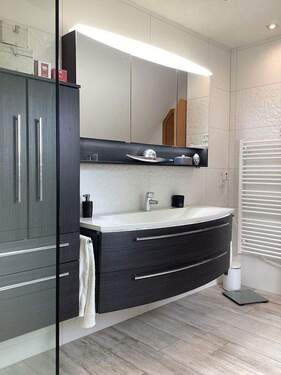 neu renoviertes Bad - 