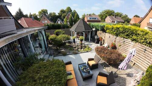 Bild auf den Wohngarten - 