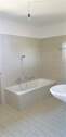 Badezimmer mit Badewanne Ansicht 2 - 
