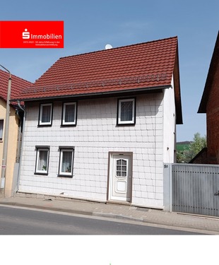 Straßenansicht - In ländlicher Idylle! - 49.000,00&nbsp;EUR Kaufpreis, ca.&nbsp; 131,00&nbsp;m&sup2;&nbsp;Wohnfl&auml;che