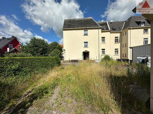 Ansicht Gebäude - Mehrgenerationshaus in Neukirchen Pleiße!