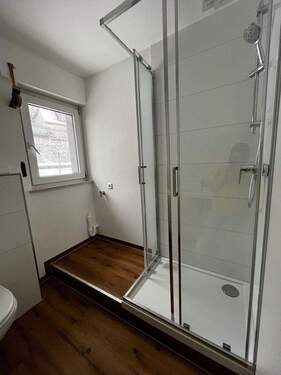 Badezimmer - 2 Zimmer Etagenwohnung zur Miete in Onstmettingen