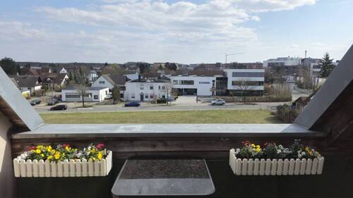 Aussicht vom Balkon - 4 Zimmer Etagenwohnung in Erlangen