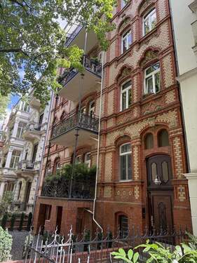 Objekt zur Strassenseite - 2 Zimmer Mehrfamilienhaus, Wohnhaus zur Miete in Wiesbaden