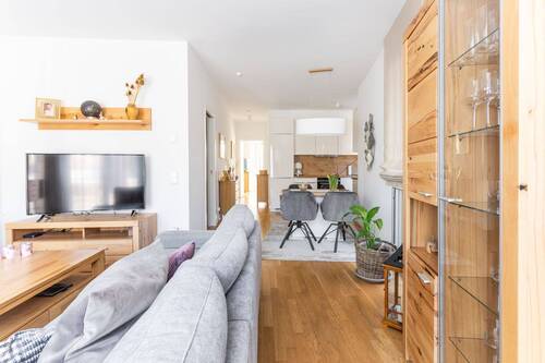 Blick vom Wohnzimmer - 2 Zimmer Terrassenwohnung zum Kaufen in Hamburg