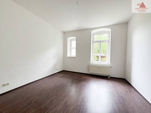 Schlafzimmer - 3 Zimmer Etagenwohnung zur Miete in Borstendorf