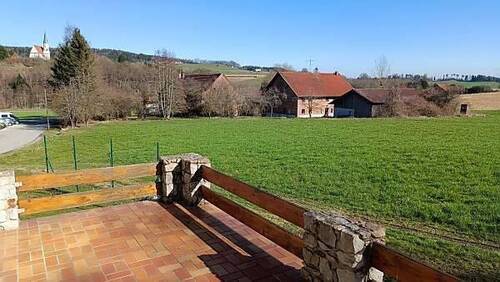Blick von der Terrasse - Charmantes Einfamilienhaus mit großem Garten in Stubenberg