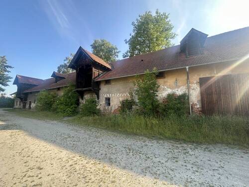 Ansicht (1) - Baugrundstück für Wohnheim, großer Denkmalstadl und Garagengebäude in RotthalmünsterZentrum