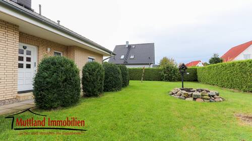 Grundstück - Bungalow mit 90,00 m&sup2; in Stralsund zum Kaufen